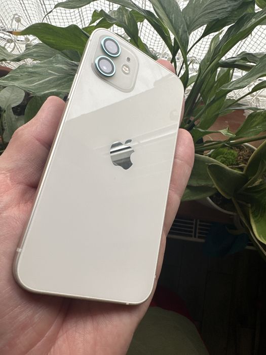 Apple iPhone 12 biały