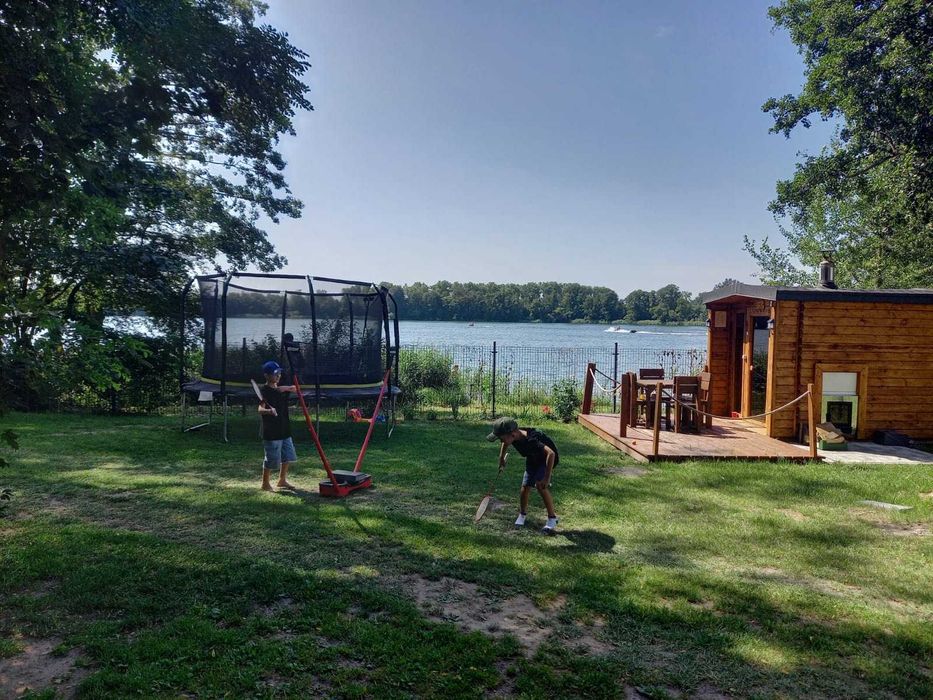 Glamping, pole biwakowe, kampery, namioty, przyczepy kempingowe