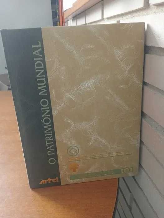Coleção Património Mundial da UNESCO-12 volumes encadernados