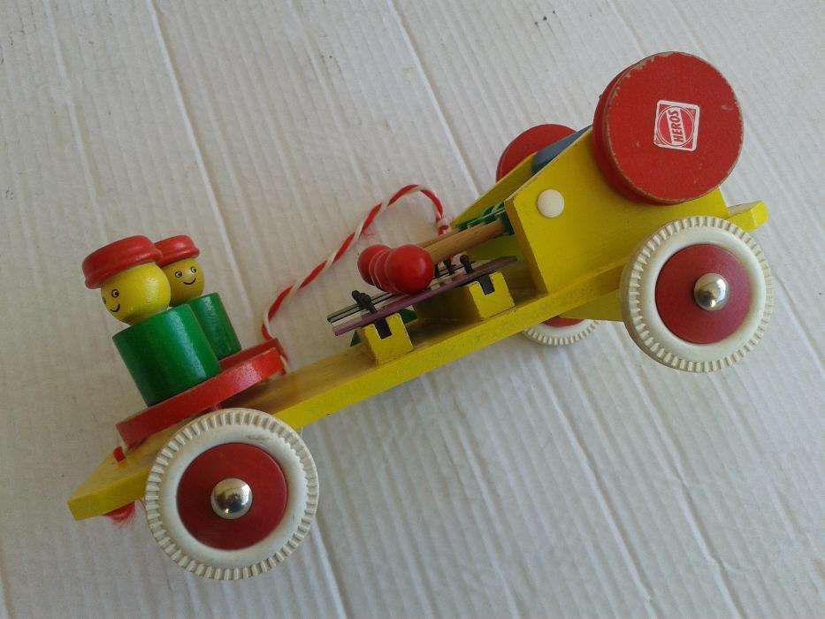 Brinquedo Musical de Madeira