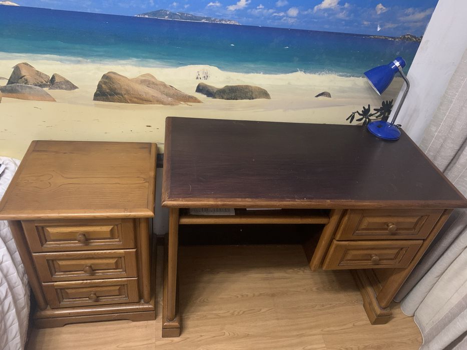 Conjunto de secretária com mesa de cabeceira