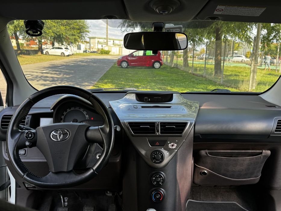 TOYOTA iQ 1.0 gasolina