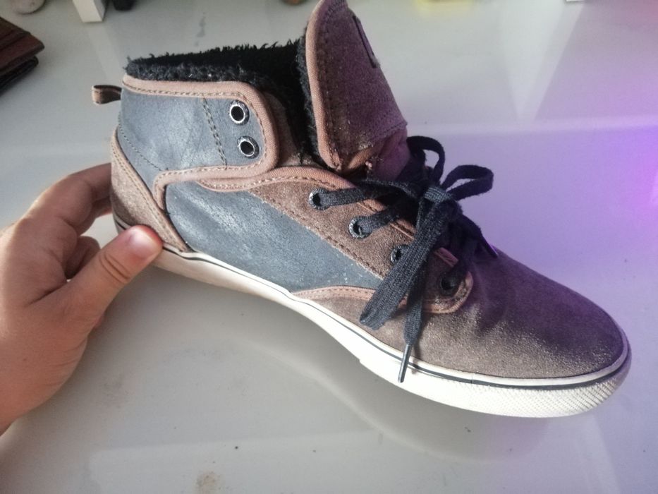 Sapatilhas/ténis GLOBE tamanho 44