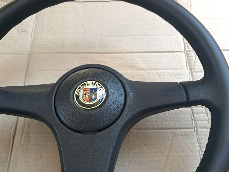 Руль bmw e30 e34 e32 e28 M3 M5 Alpina  m technic