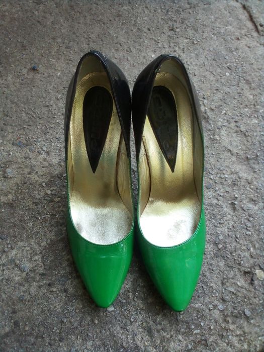 Класні туфлі 35р.