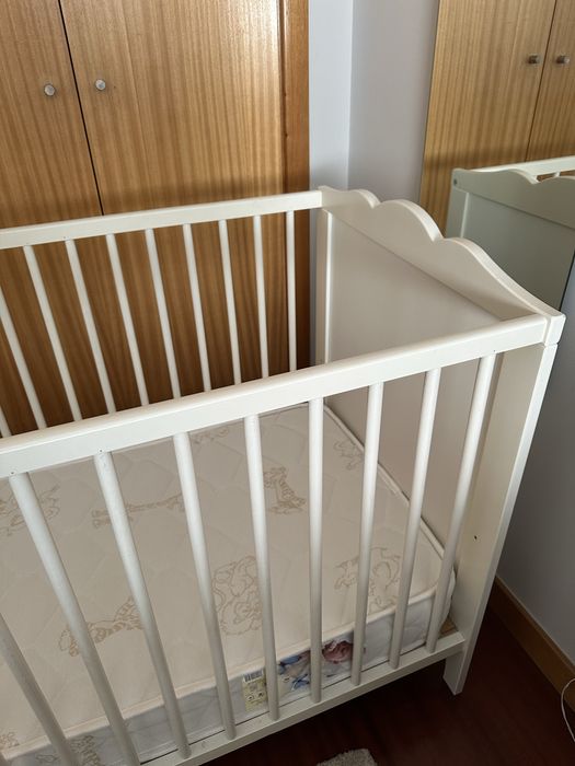 Berço IKEA + colchao como novo