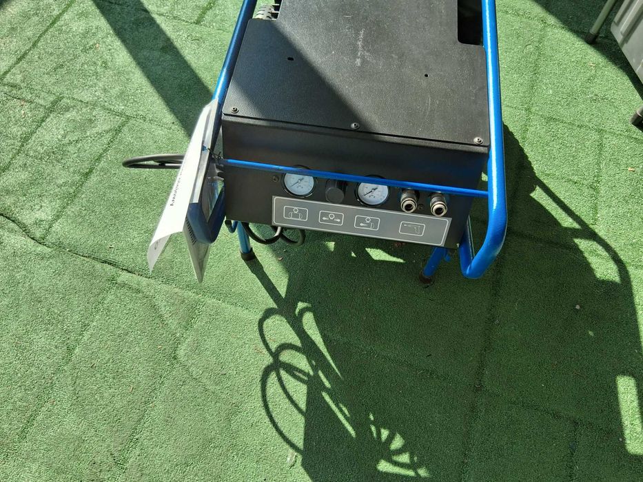 Kompresor olejowy 20l 10 Bar R-RAWL-C20-PRO