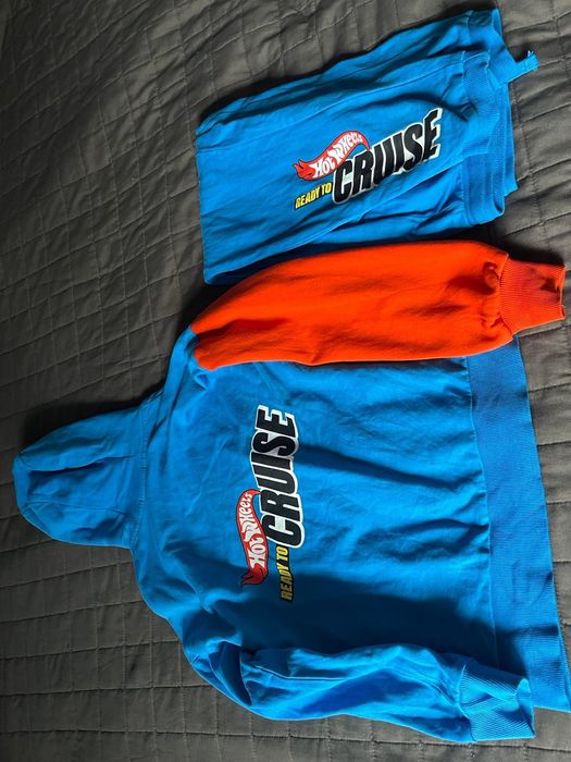 Dres dla chłopca Hot Wheels rozmiar 140