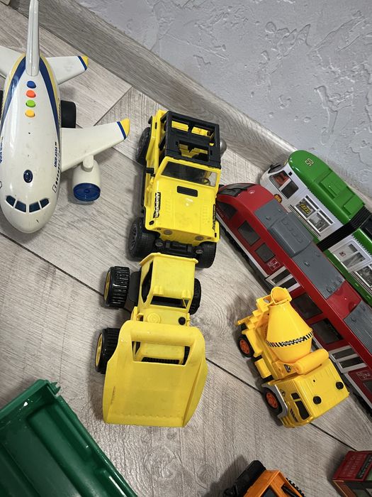 Лот машин самолеты трактор транспорт