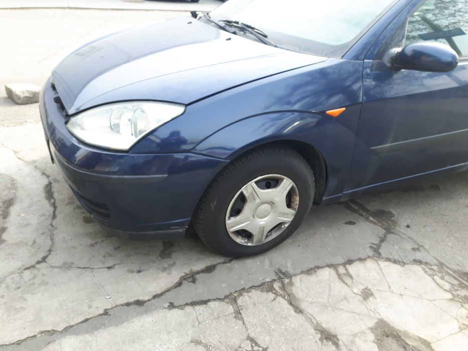 Ford Fokus 1,6 B 04 r Lampy przednie , tył ,szyby ,lusterka i inne