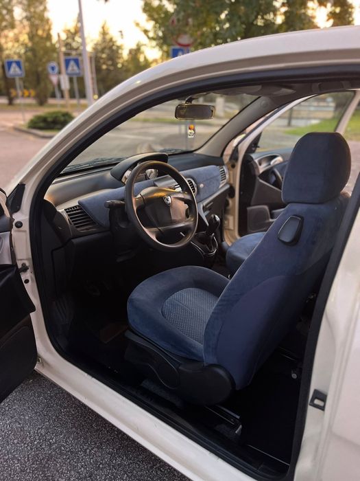 Lancia Ypsilon 1.3 Multijet