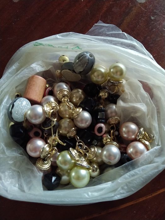 Missangas.          .