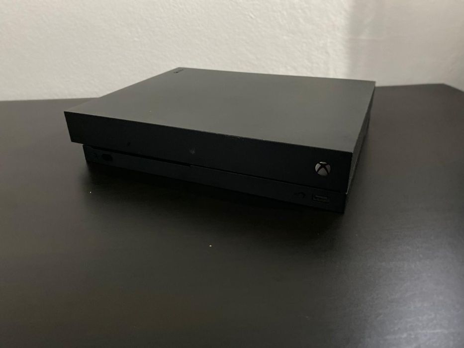 Consola XBOX One X