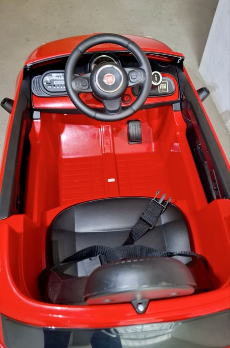 Carro para Crianças Fiat 500 Red 12V c/ Controlo Remoto