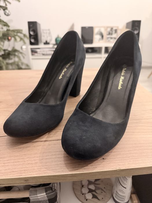 Ciemne zamszowe czółenka 44