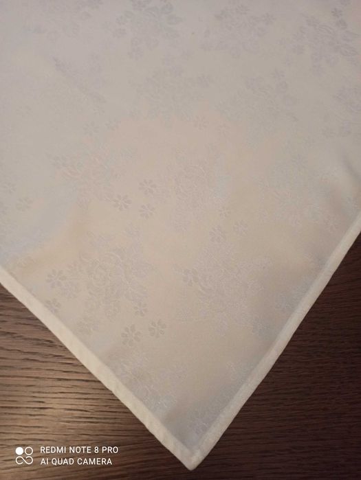 Serweta biała, adamaszek PRL