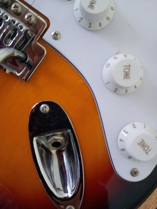 Guitarra stratocaster  Harley Benton SB