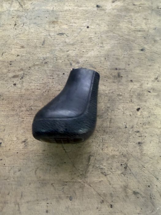 Manete / Moca de Velocidades em Pele Volvo (6 Velocidades) – Original