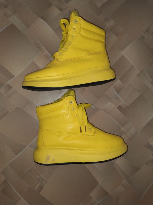 Ботинки зимние женские