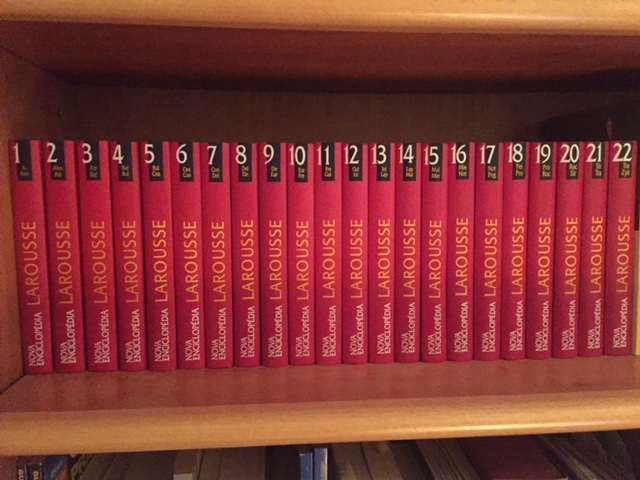 Nova Enciclopédia LAROUSSE 22 Volumes
