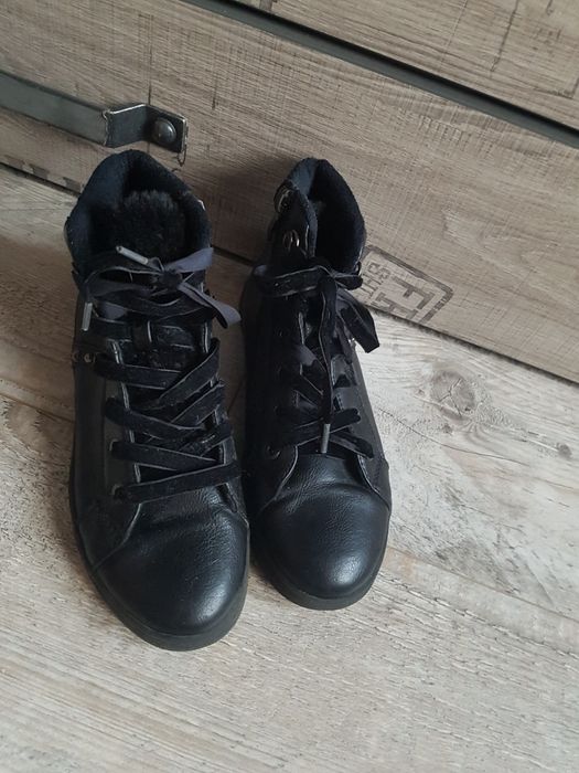 Czarne botki, wysokie tenisowki  z ćwiekami, lekko ocieplane 36, 23cm