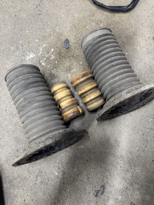 Продам Стойки амортизатора Sachs