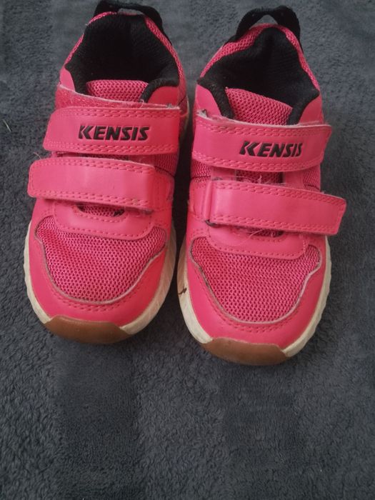 кросівки на дівчинку