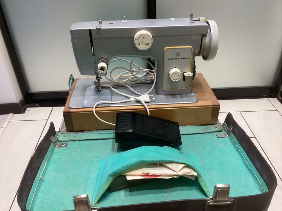 Продам швейную машинку с эл.приводом