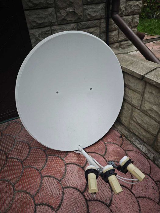 Супутникове ТВ: Антена, Головки (2 ТВ), Ресивери Ferguson та Q-SAT