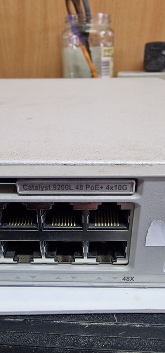 Sprzedam przełącznik sieciowy z serii Cisco Catalyst 9200L