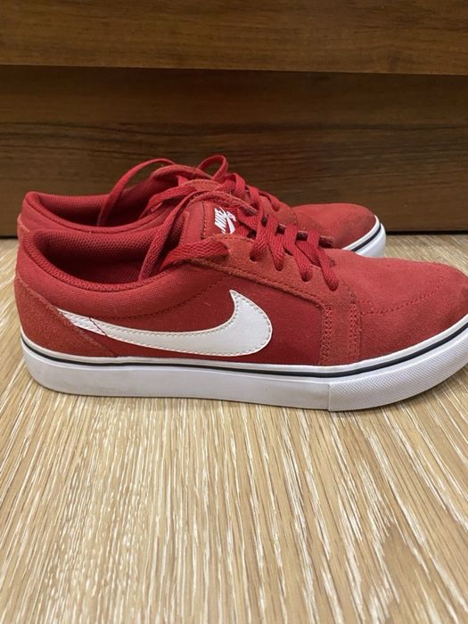 Кросівки/ кеди Nike