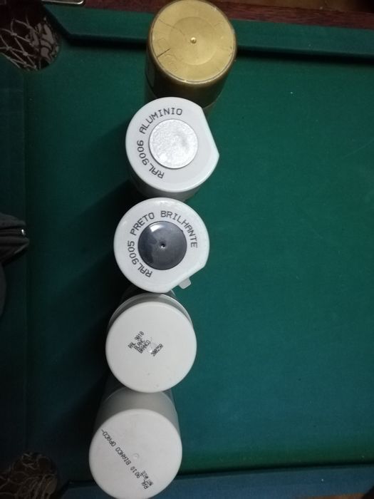 Latas de tinta de spray