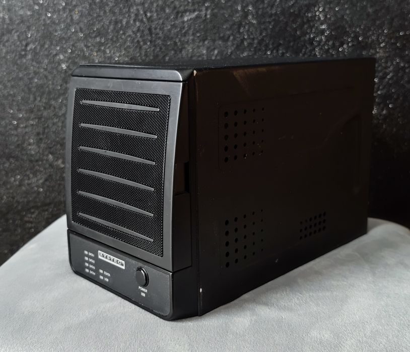 Zewnętrzna obudowa na 4 dyski twarde marki Xystec px_2590_675