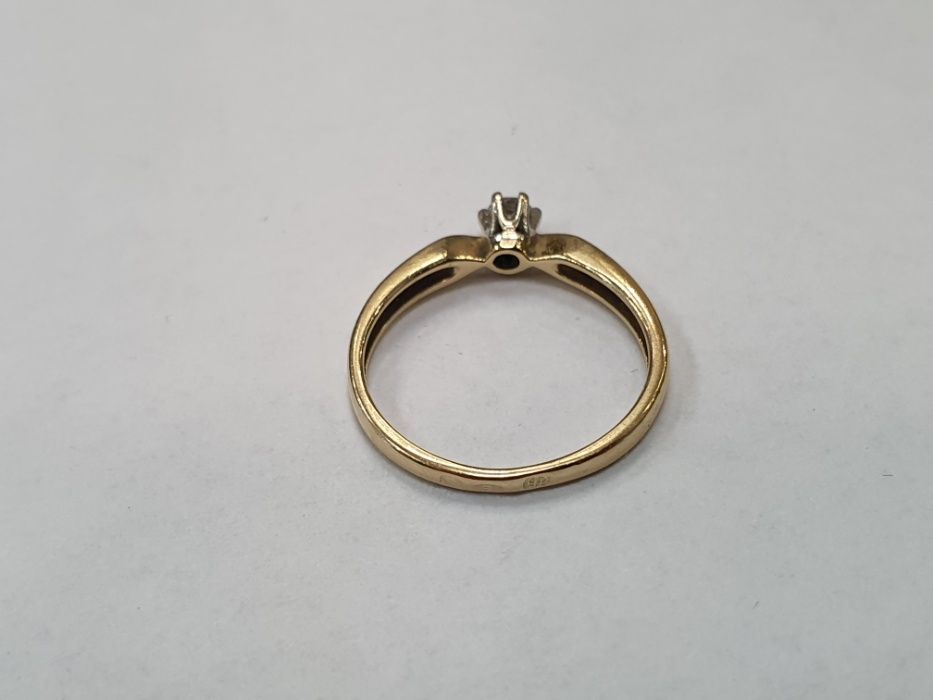 Apart! Piękny złoty pierścionek/ 585/ 0.05 CT/ 1.48 gram/ R7/ Gdynia