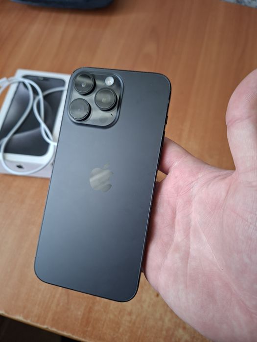 iPhone 15 pro max 256 gb