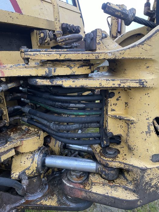 Retroescavadora caterpilar 428