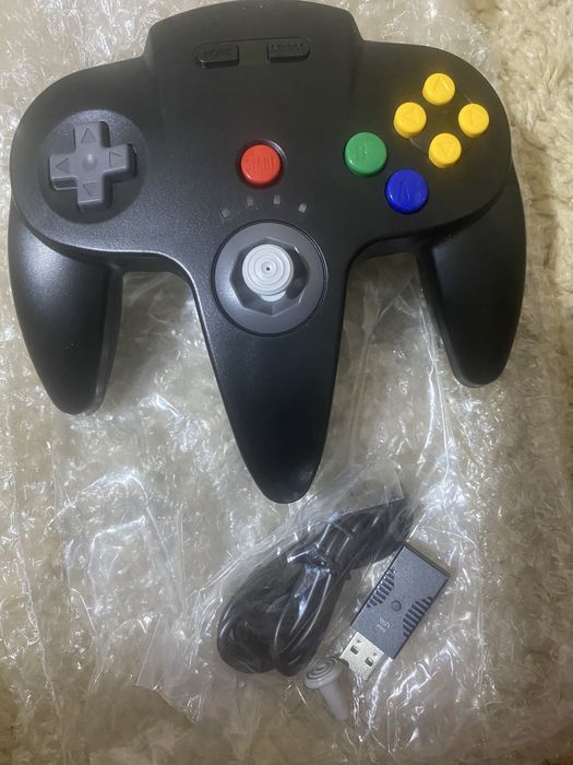 Геймпад  , контролер для консолі Nintendo 64