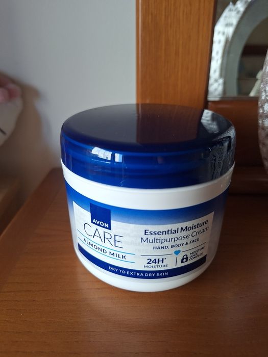 Creme Multiusos com Glicerina Leite de Amêndoa e Vit E 400ml AVON