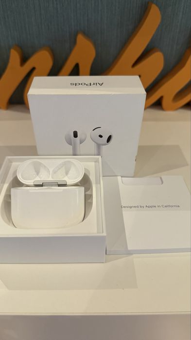 Apple AirPods 4 sem fones
