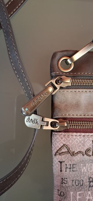Bolsa da Anekke, para usar a tiracolo