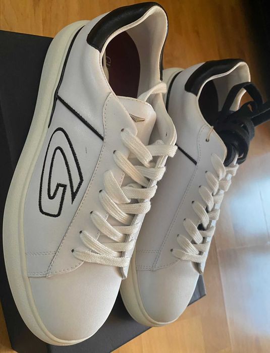 Sneakersy GUARDIANI  KING Białe