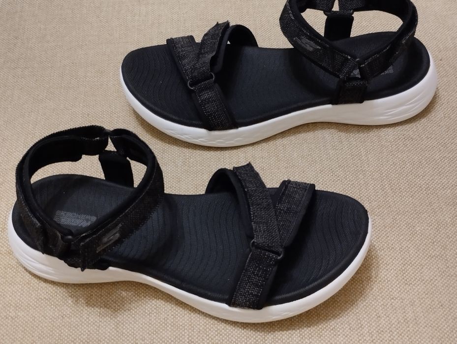 Босоніжки сандалі Skechers 39 26см