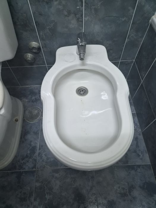 Sanitários (lavatório,  sanita, bidé)