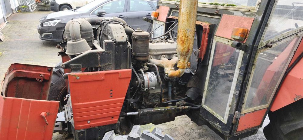 Traktor UTB Universal