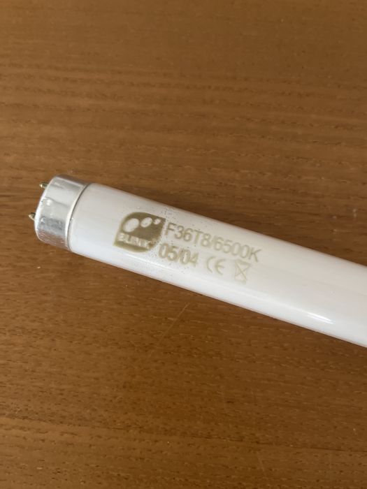 Lampâda Fluorescente Tubular com 120