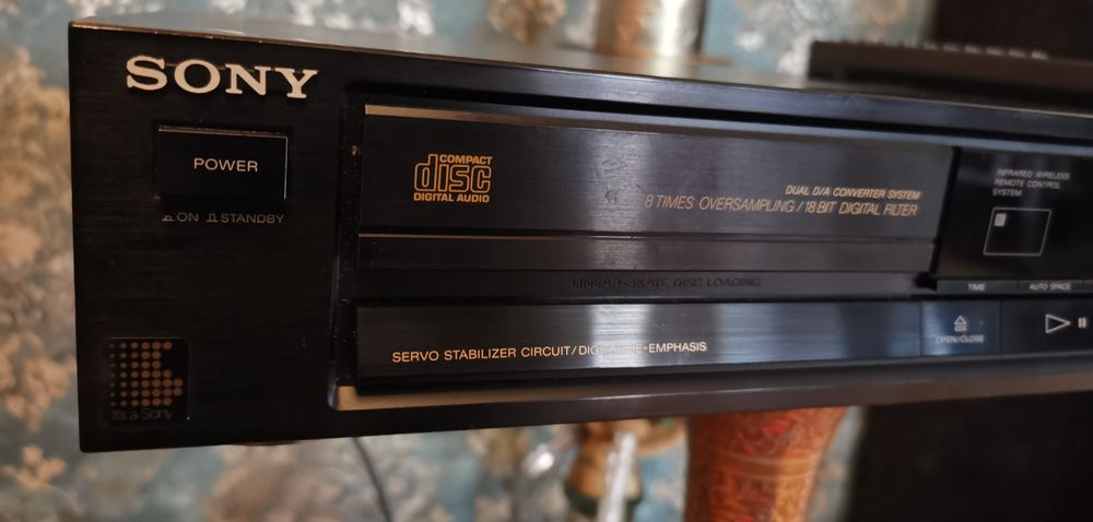 Sony CDP-670 | Burr-Brown PCM56 | Oryginalny Pilot | Klasyk Hi-Fi