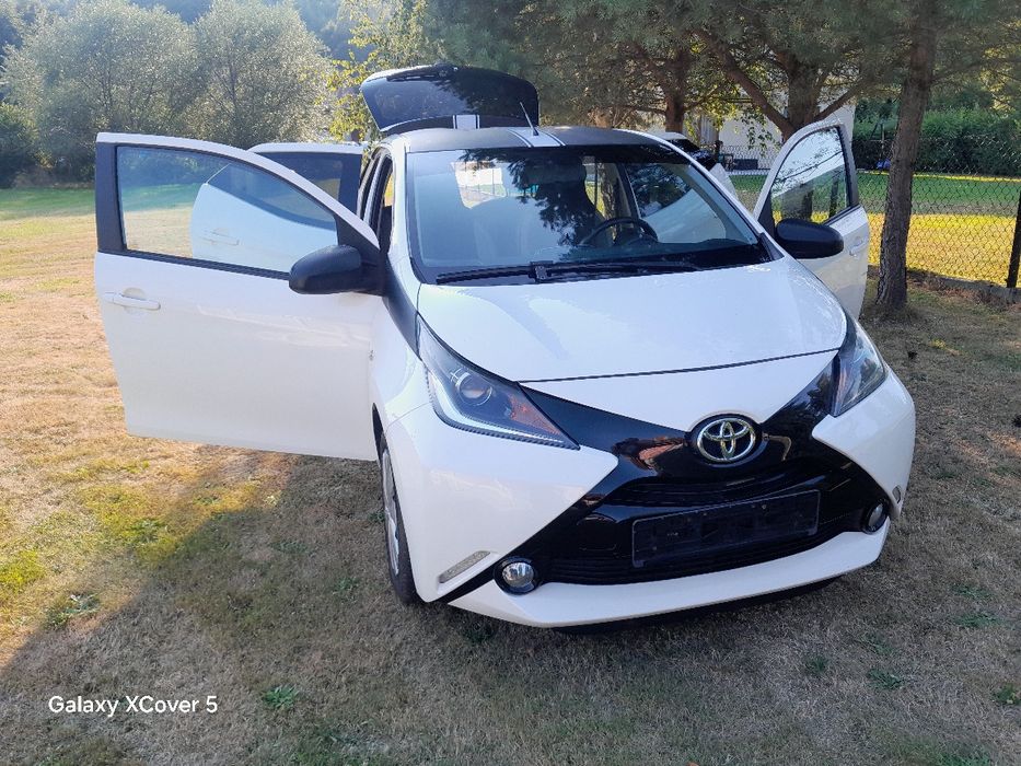 Toyota Aygo   1 0  sprowadzony.