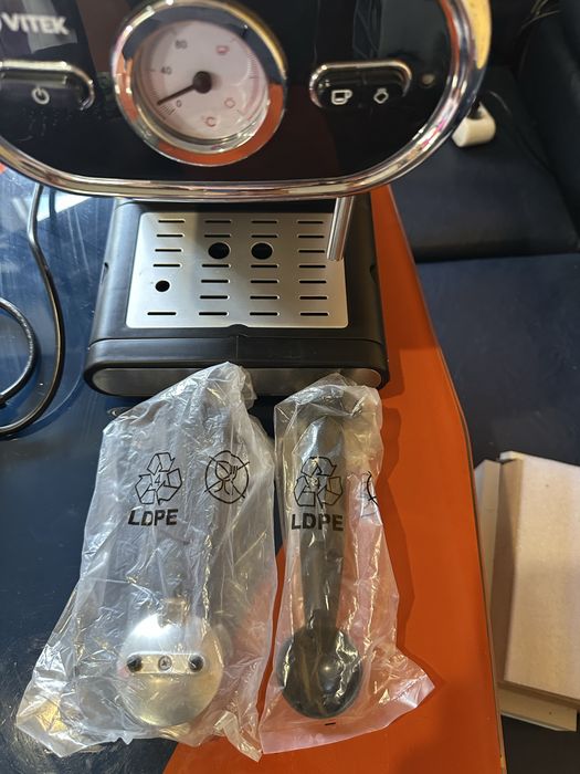 Кавоварка VITEK VT1525BK