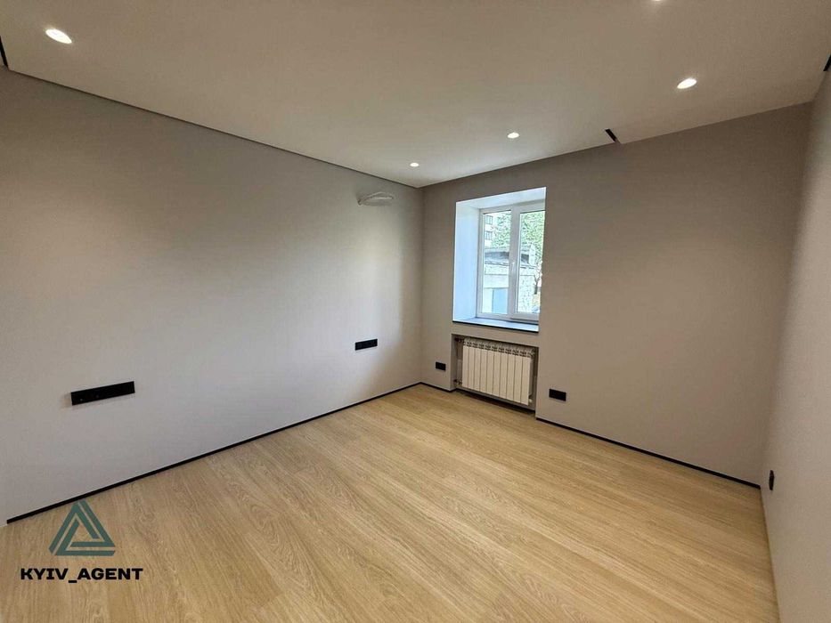 WOW!!! Велика 3-кімнатна (2 окремі спальні) на вул. Горлівська, 220