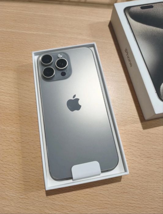 iPhone 15 Pro Max 256GB – Excelente Estado